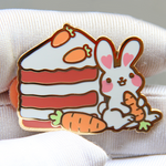 HOPPY CARROT CAKE PIN - appleminte