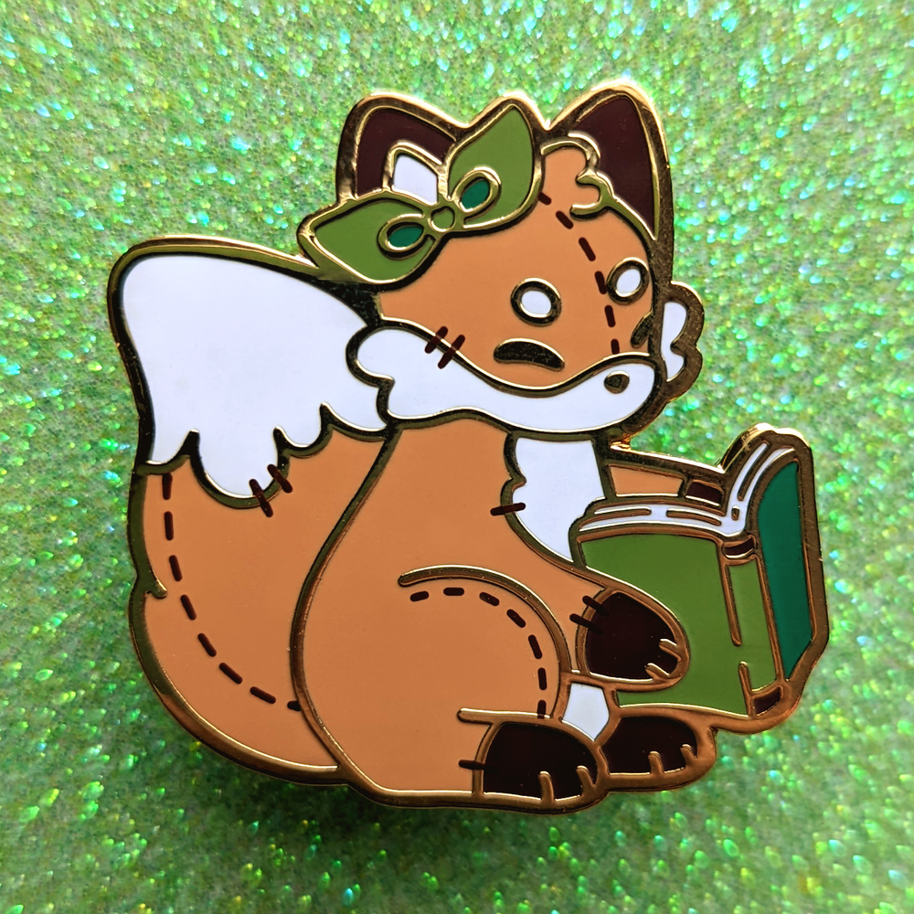 
                
                    Load image into Gallery viewer, PLUSH READING FOX PIN
                
            